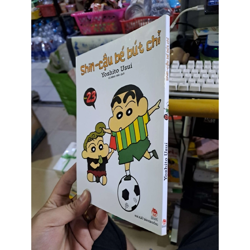 (TẶNG BOOKMARK) Shin cậu bé bút chì 23 - Usui - RBK0111 951667