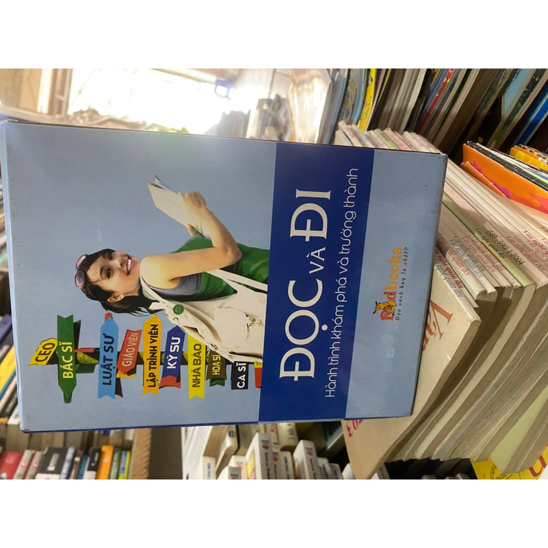Sách đọc và đi Hành trình Khám Phá và Trưởng Thành 308001