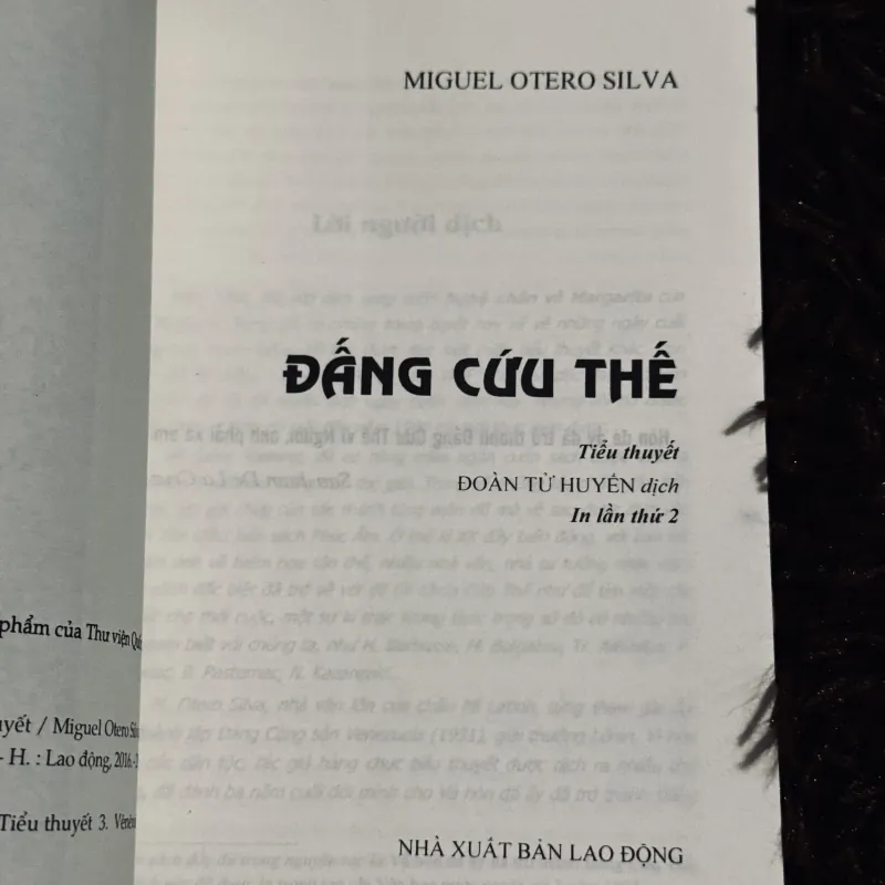 Đấng cứu thế  755424