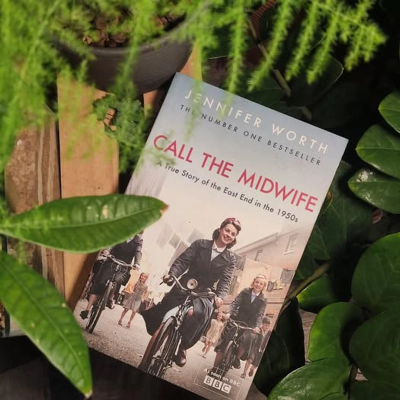 Call the Midwife: A True Story of the East End in the 1950s - Jennifer Worth 528520