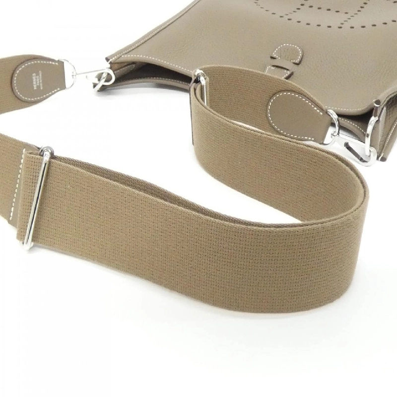 Túi đeo vai Hermès Evelyne 3 PM 056277CK - Hàng hiệu Chính hãng 802464