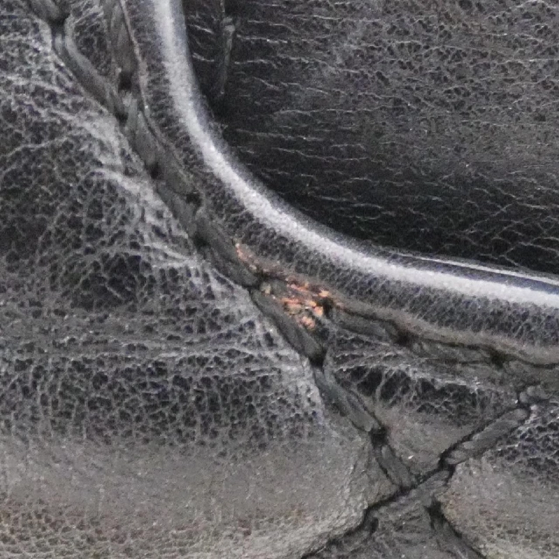 Túi xách chéo Chanel 611823