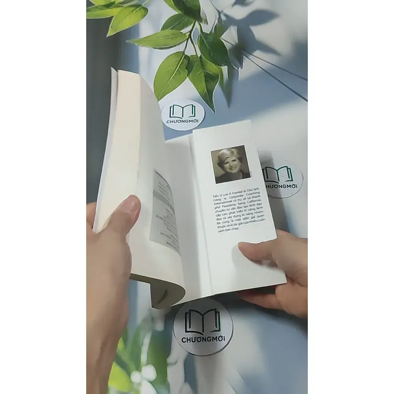 Phụ nữ thông minh không ở góc văn phòng - Lois P. Frankel    688552