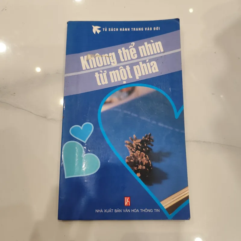 Không thể nhìn từ một phía  596839