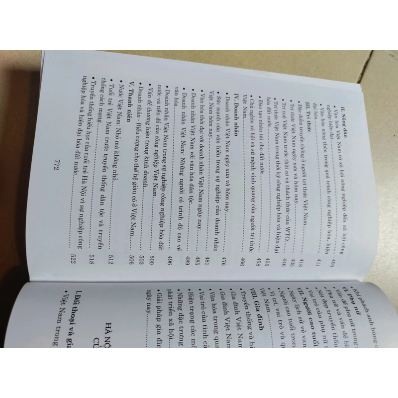 Văn hiến thăng long 2 tập ( tập 2+ tập 3) 526449