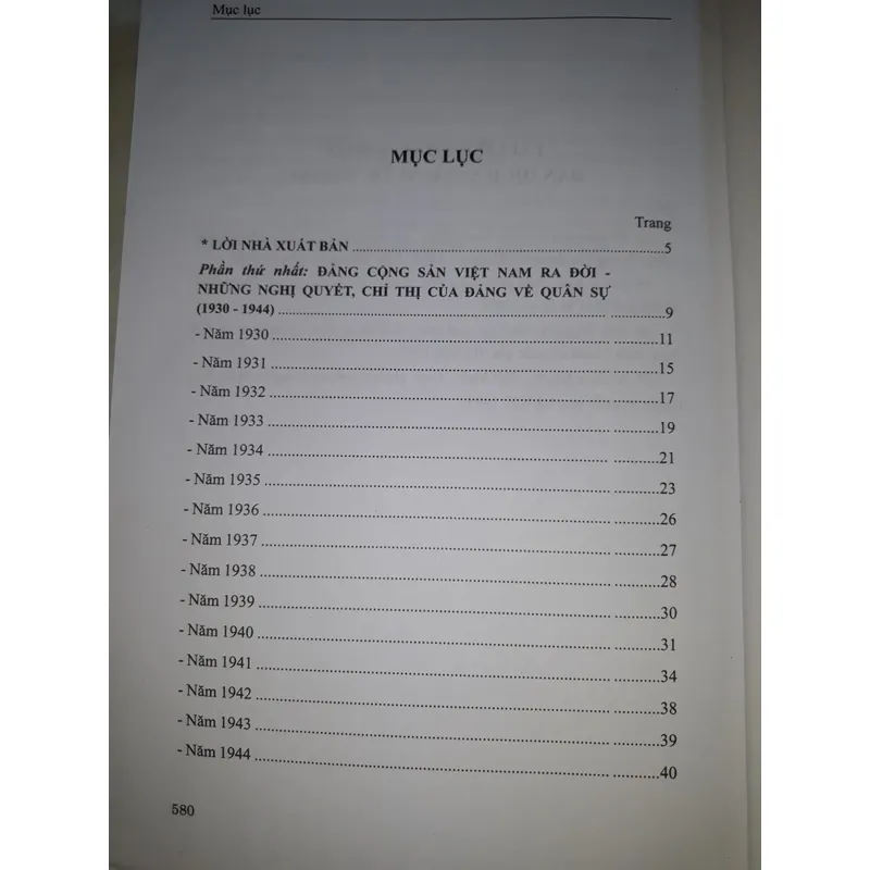 Biên niên sự kiện Đảng lãnh đạo quân sự và quốc phòng trong cách mạng Việt Nam (1930-2000) 688393