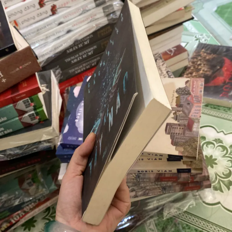 Kẻ Tẩy Não" của tác giả Camilla Läckberg 994294