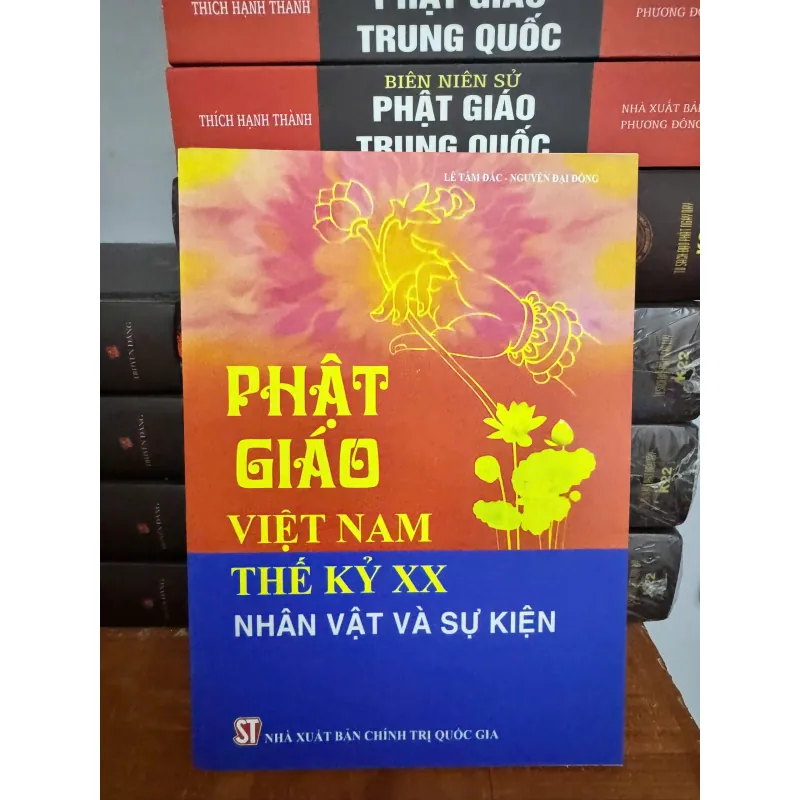 SÁCH PGVN THẾ KỶ 20 NHÂN VẬT VÀ SỰ KIỆN 100K 1037230
