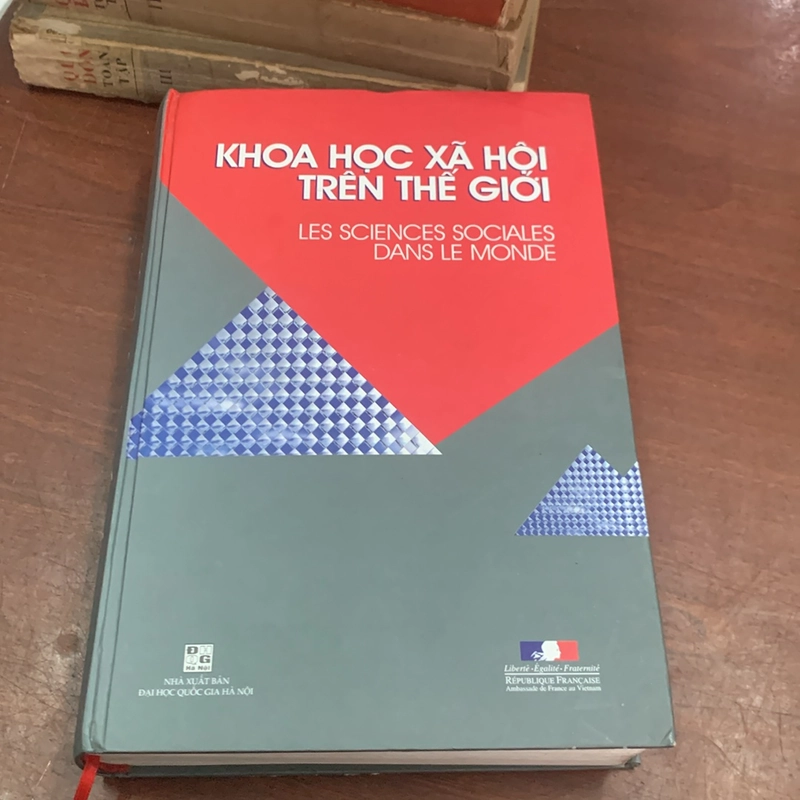 Khoa học xã hội trên thế giới  309534