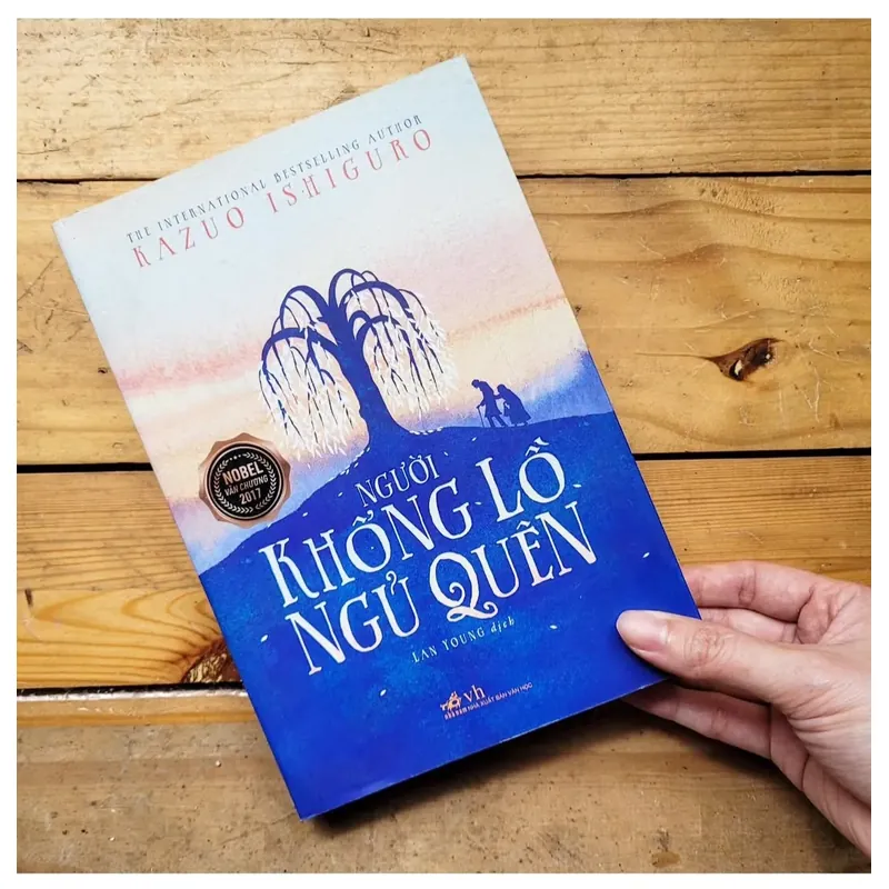 Người khổng lồ ngủ quên - Kazuo Ishiguro 714100