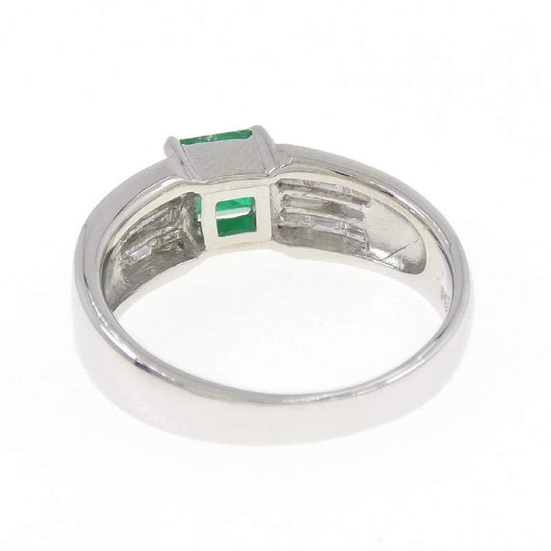 Nhẫn Emerald PT900 0.57CT 672124