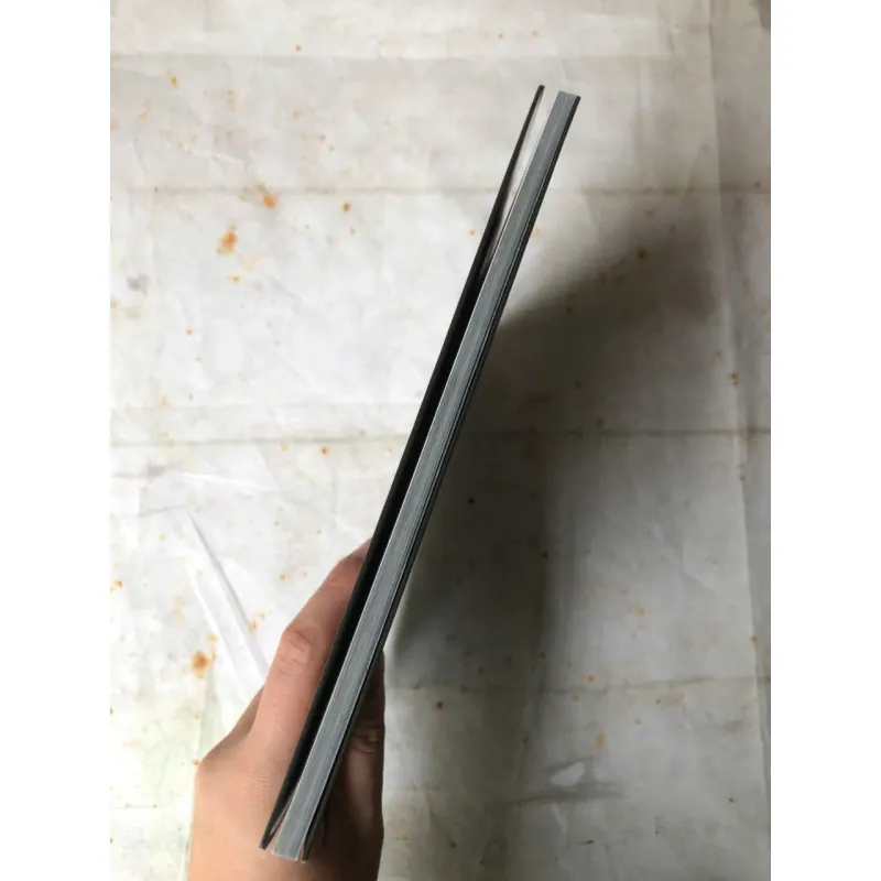 Poupelle ở thị trấn Ống Khói - Akihiro Nishino 777653