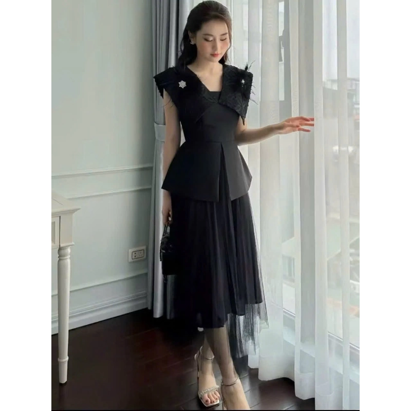 Áo peplum cổ V đắp ren sang phong cách thanh lịch quý phái sang chảnh 522719