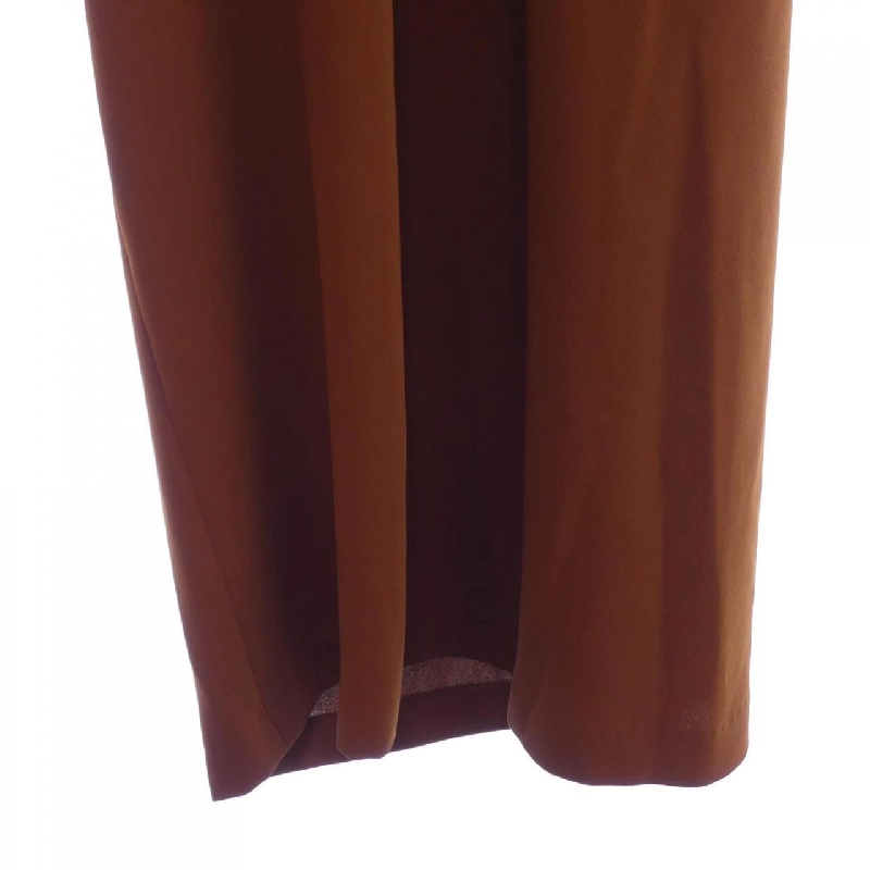 Bề mặt hỗ trợ support surface quần - Hàng hiệu Authentic 815580