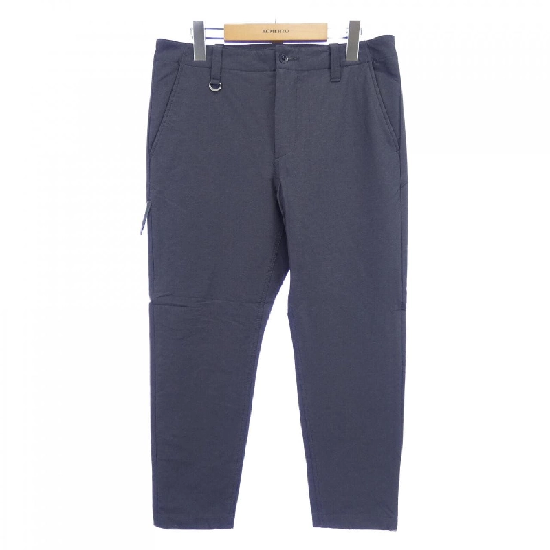 UNIFORM EXPERIMENT Quần - Hàng hiệu Authentic 895741