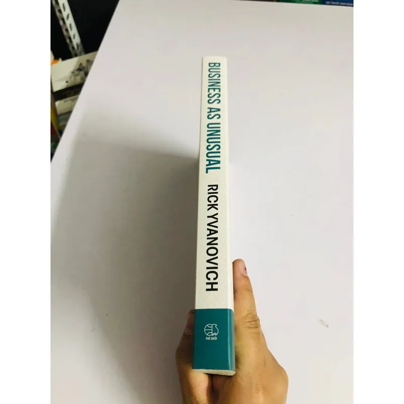 📖 BUSINESS AS UNUSUAL – Rick Yvanovich 601983