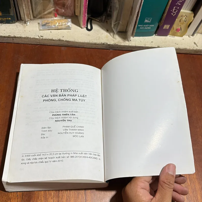 II Pháp Luật: Hệ Thống Các Văn Bản Pháp Luật Phòng Chống Ma Tuý - 2010 1002167