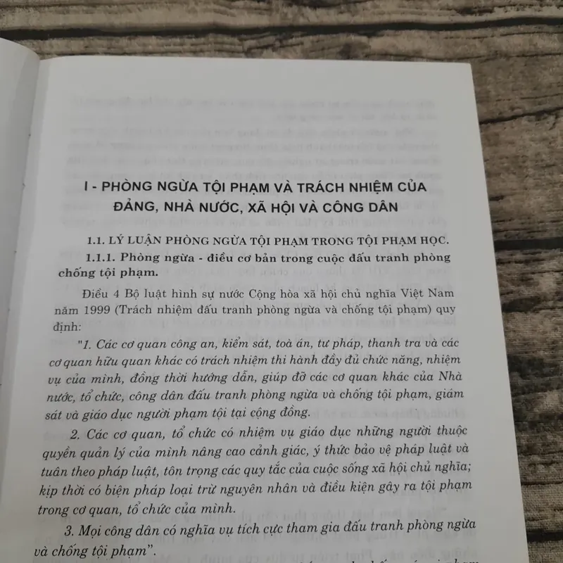 Nghiệp vụ Phòng Chống các loại Tội phạm ở Việt Nam. Giáo sư Trung Tướng Ng. Xuân Yêm 2005 734316