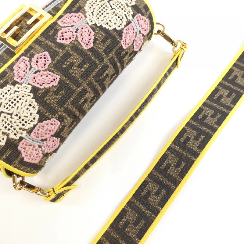 Túi xách Fendi Baguette 8BR600 AF2T 611912