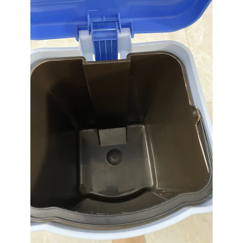 thùng rác trung 708765