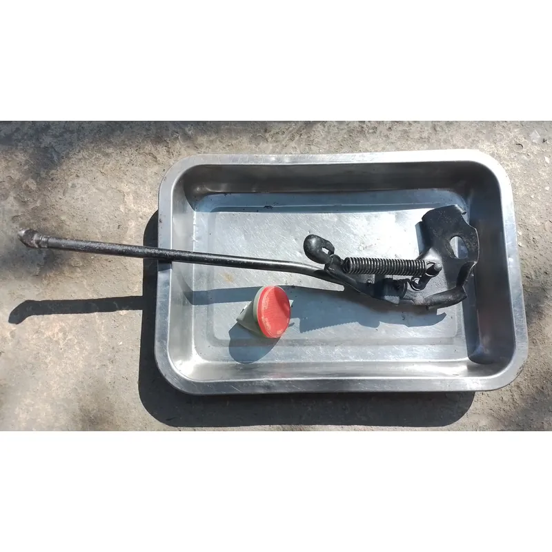 CHÂN XE ĐẠP  + ĐÈN HẬU  NHẬT BÃI CỠ  (26) 695478