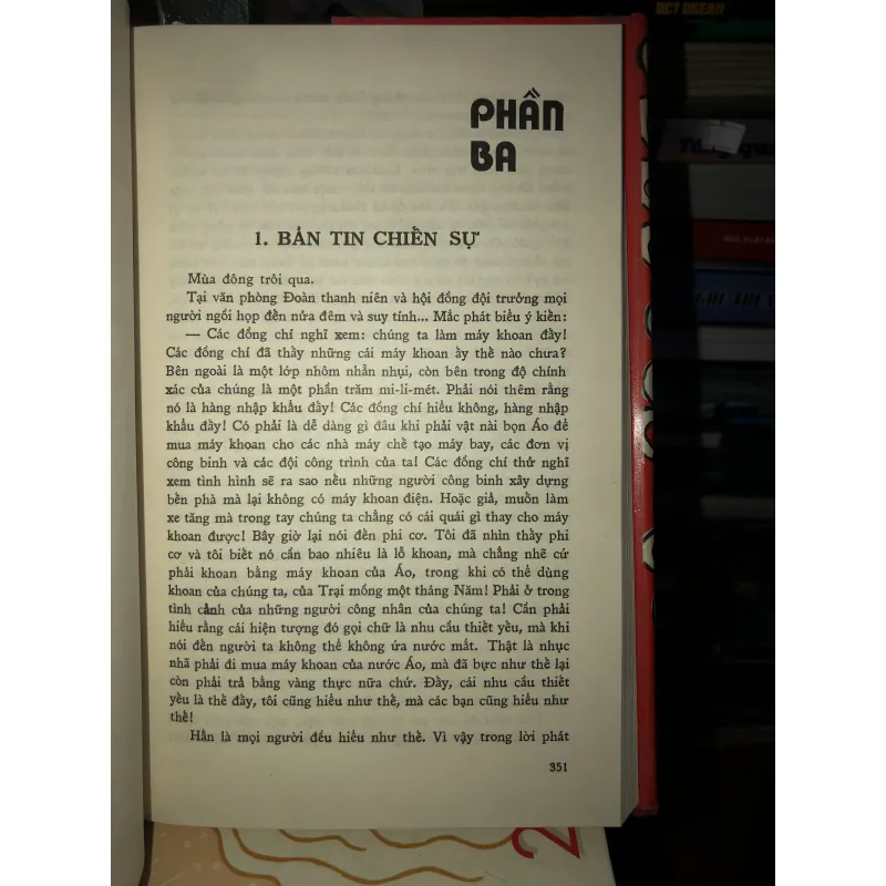 Những ngọn cờ trên tháp - An-tôn Ma-ca-ren-cô 799868