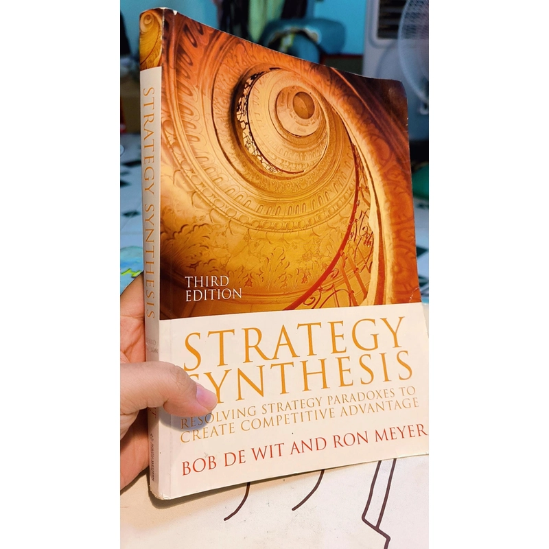 Strategy Synthesis: Resolving Strategy Paradoxes to Create Competitive Advantage

 447554