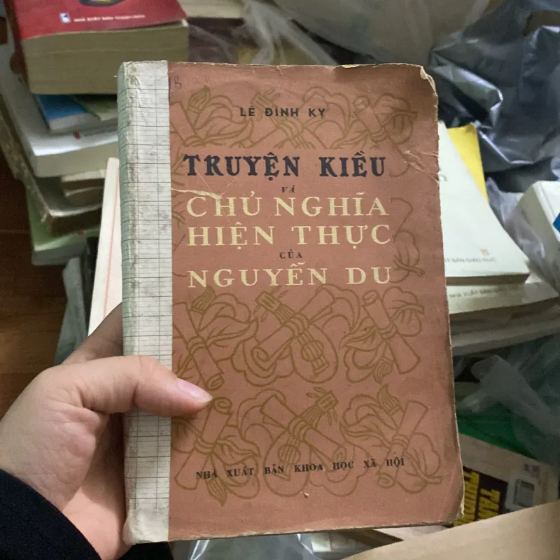 Truyện Kiều và chủ nghĩa hiện thực của Nguyễn Du 755349