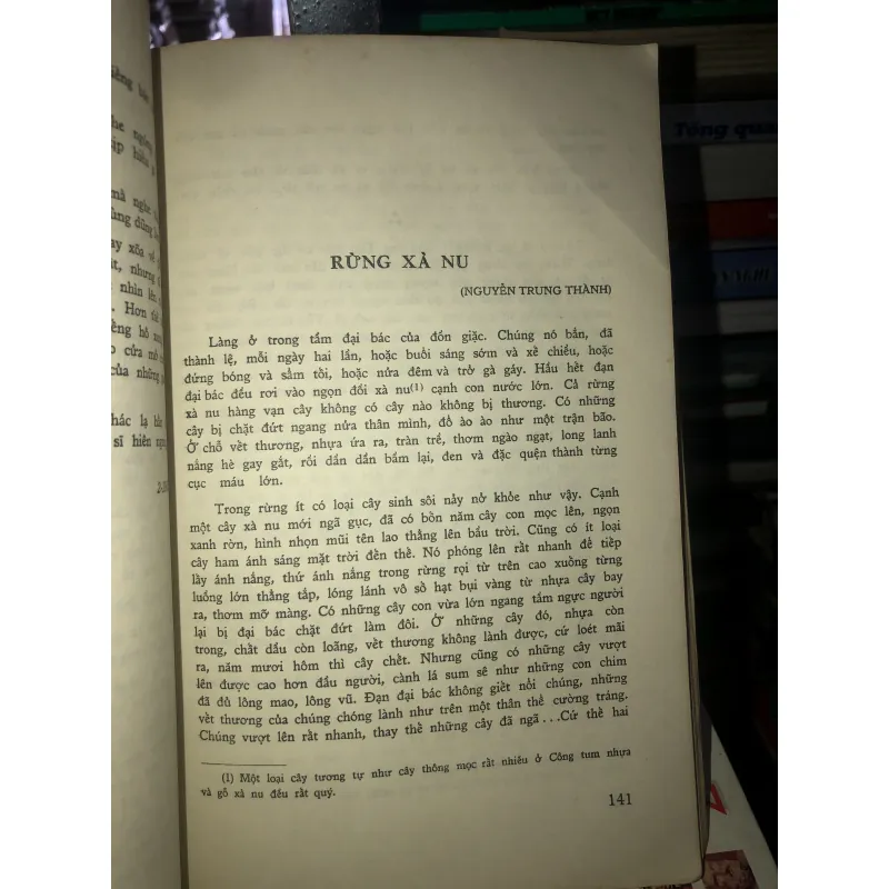 Truyện ký cách mạng miền Nam 933565