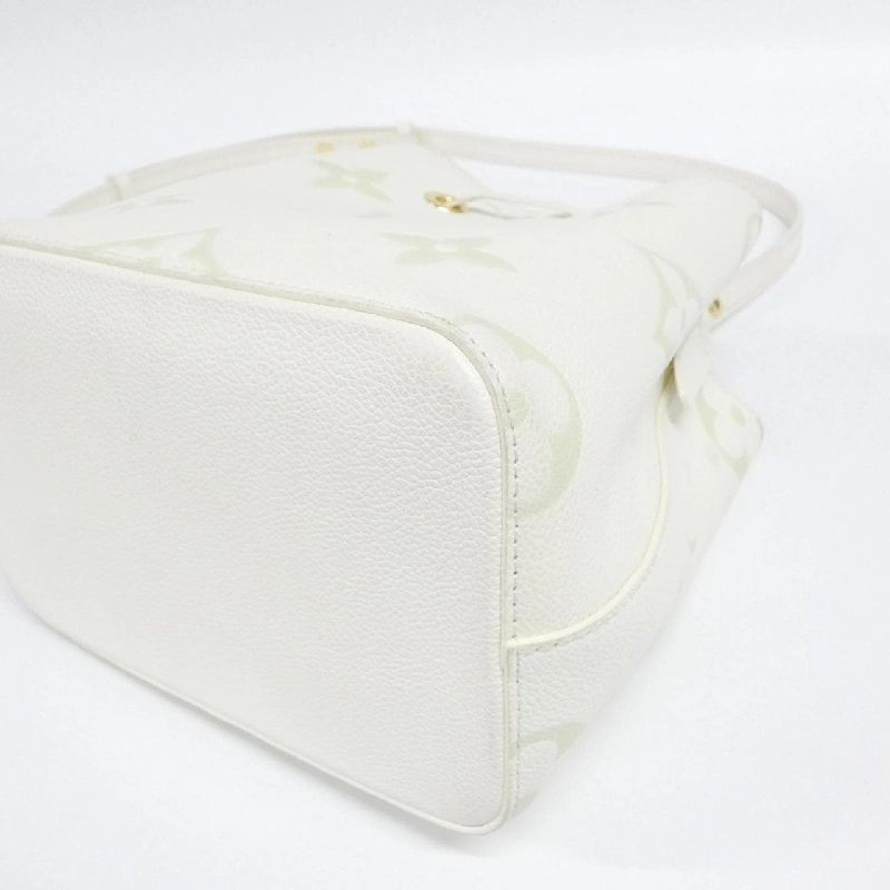 Túi xách vai Louis Vuitton Monogram Empreinte Neo Noé BB M24048 - Hàng hiệu Chính hãng 776554