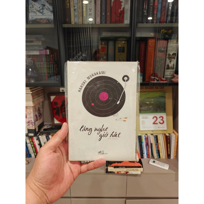 Lắng nghe gió hát - Haruki Murakami 541587