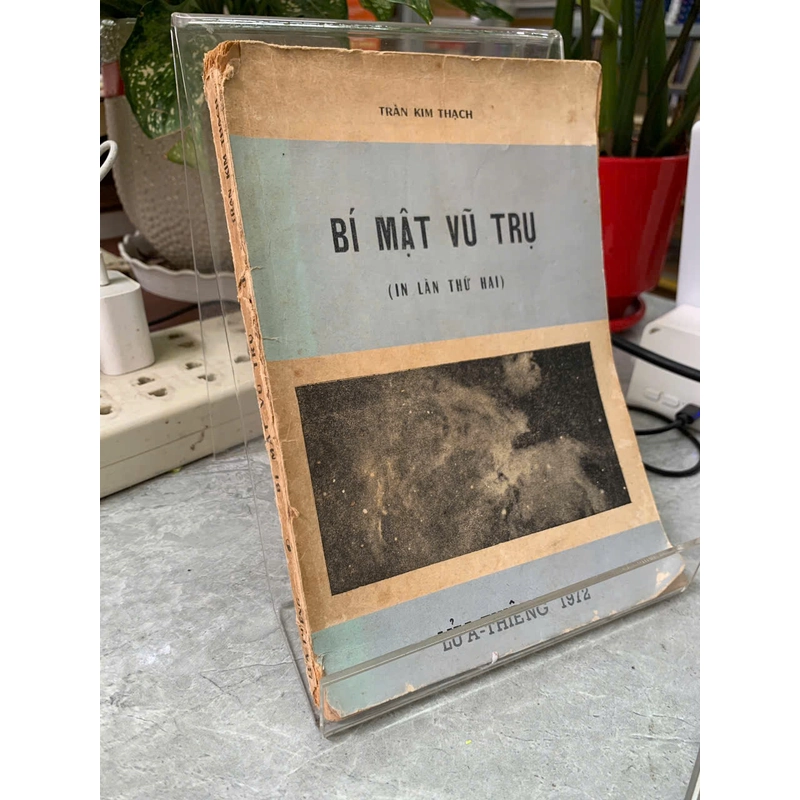 Bí mật vũ trụ - Trần Kim Thạch 299752