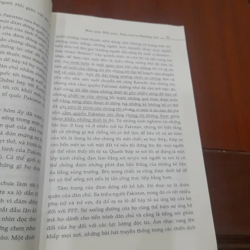 BENAZIR BHUTTO hòa giải Hồi giáo, Dân chủ & Phương Tây 599885