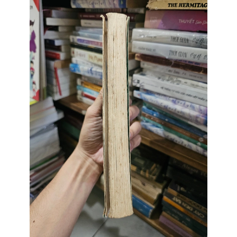 Tháng tám năm bốn tư - V.Bôgomôlốp 127937