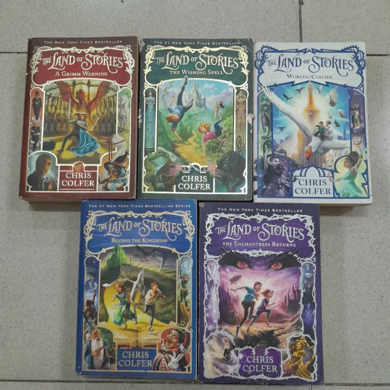 THE LAND OF STORIES - CHRIS COLFER 707083