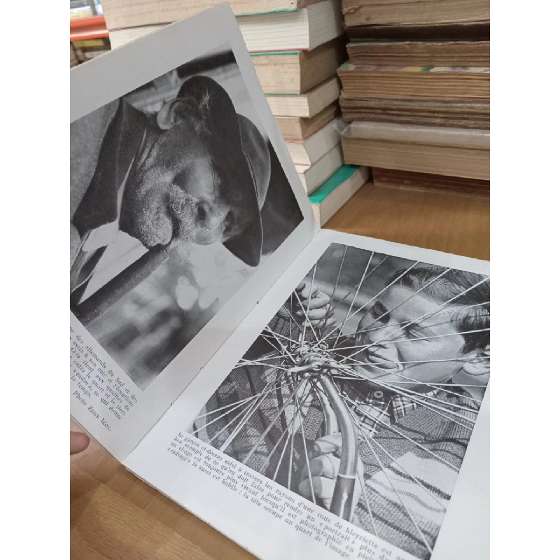 La photo des jeunes et a l'ecole - Jean Arestein 1020609