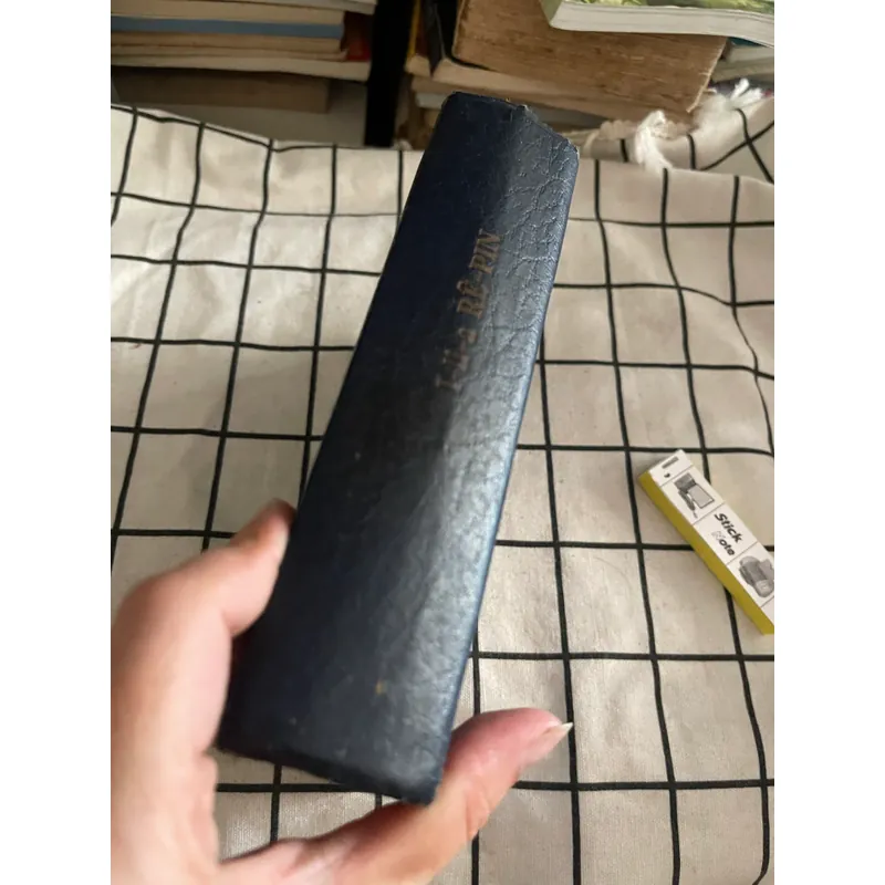 I -Li -a RÊ -PIN 588856