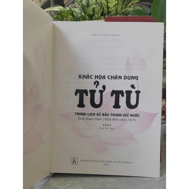 KHẮC HỌA CHÂN DUNG TỬ TÙ TRONG LỊCH SỬ ĐẤU TRANH GIỮ NƯỚC 383529