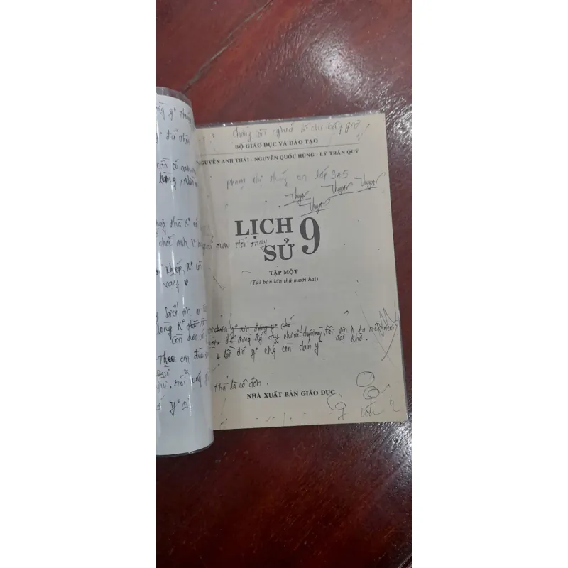 Lô 2 quyển Lịch sử 9, in năm 2003 713590