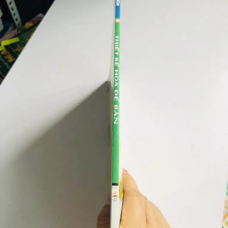 THIẾT KẾ HOA ĐỂ BÀN 572785