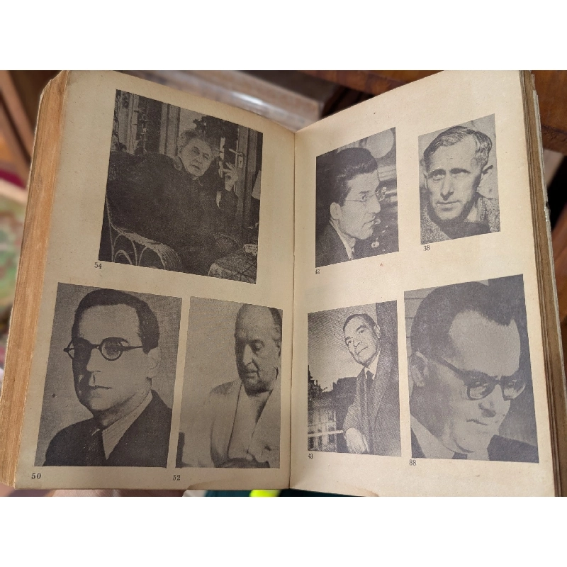 Văn học thế giới hiện đại - Bửu Ý dịch 449816