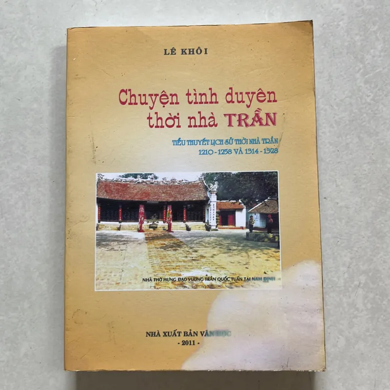 Chuyện tình duyên thời nhà Trần - Lê Khôi 625461