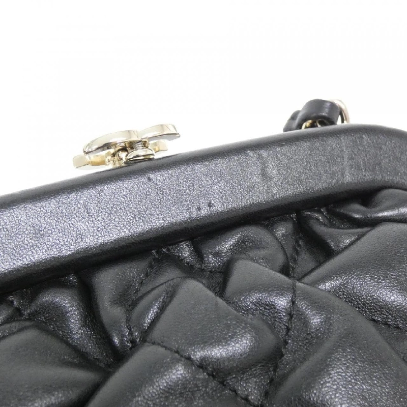 Túi xách chéo Chanel AS4717 610940