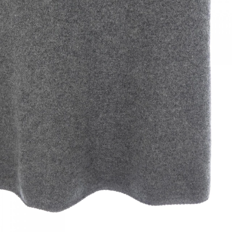 Chân váy Plage - Hàng hiệu Authentic 810850