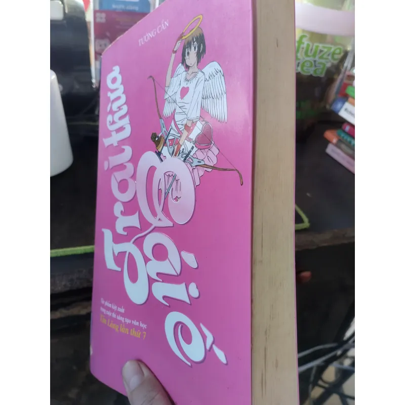 tiểu thuyết "Trai thừa gái ế" (Traithua Gái ế) của tác giả Tưởng Cẩn. 
 695641