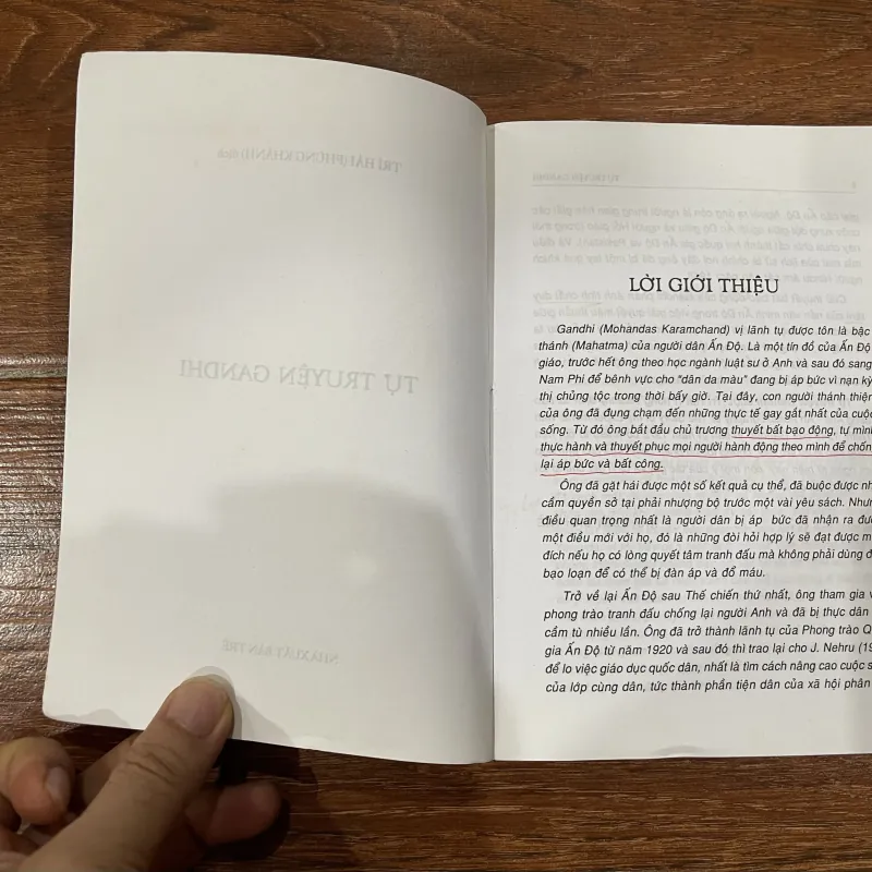 Tự truyện Gandhi (8) 1004037