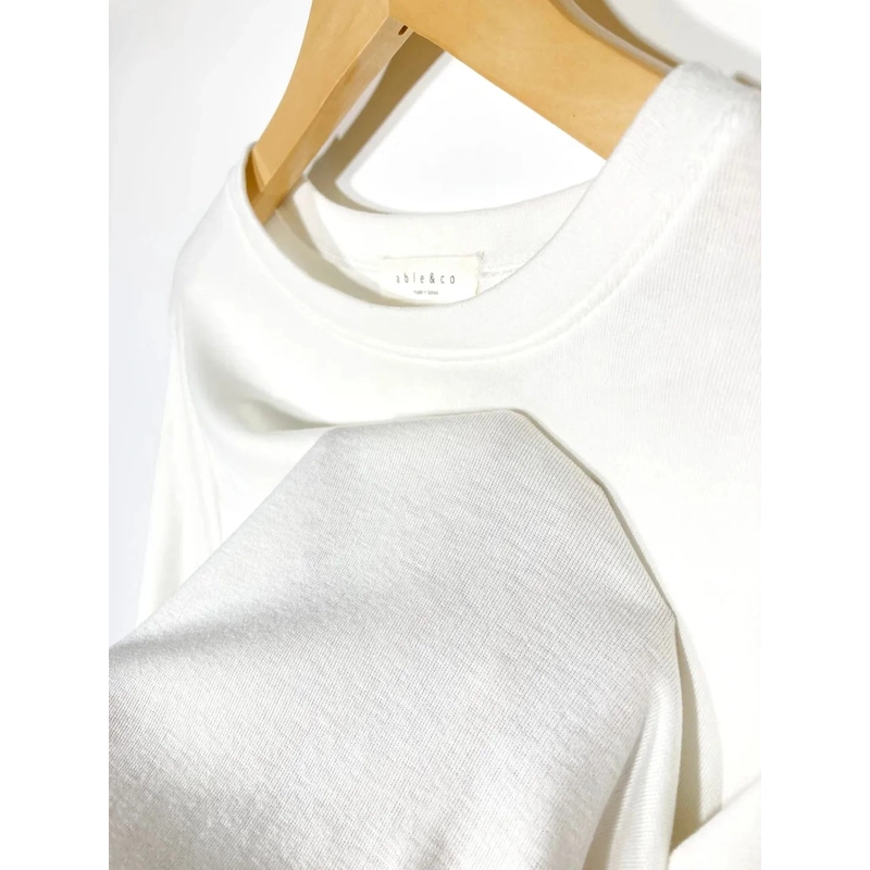 Áo Thun Hàn Hiệu Able & Co , chất co giãn thoải mái
Size L XL
 504848