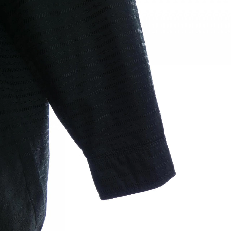 Jacket PRADA Triangle Logo 291774 S222 11FC - Hàng hiệu Authentic 817217