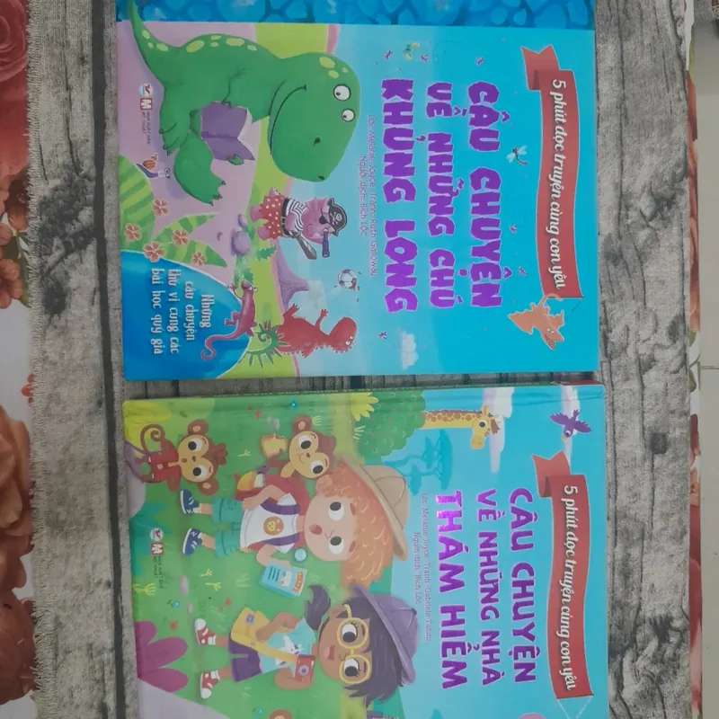 Truyện tranh màu. Câu chuyện về những nhà thám hiểm và những chú khủng long (2 quyển) 592279