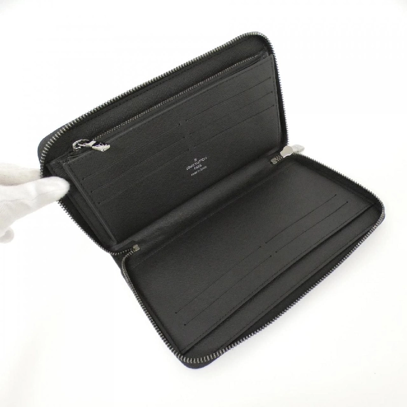 Ví tổ chức Zippy Monogram Eclipse Louis Vuitton M82081 620108